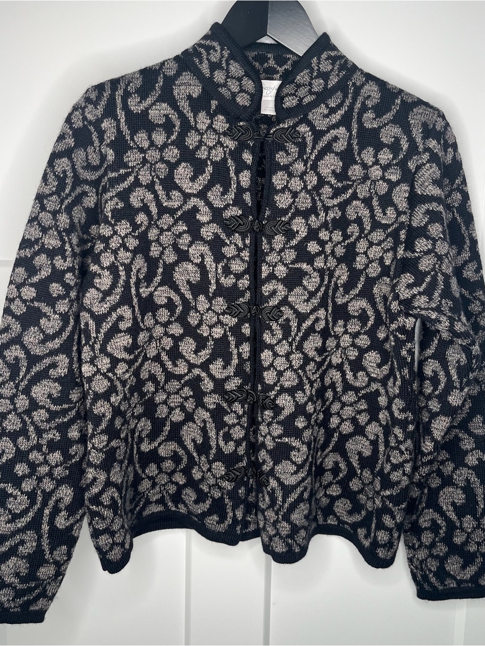 Cherry Lewis Vintage Jacquard Wool Alpaca Blend Cardigan Size Medium